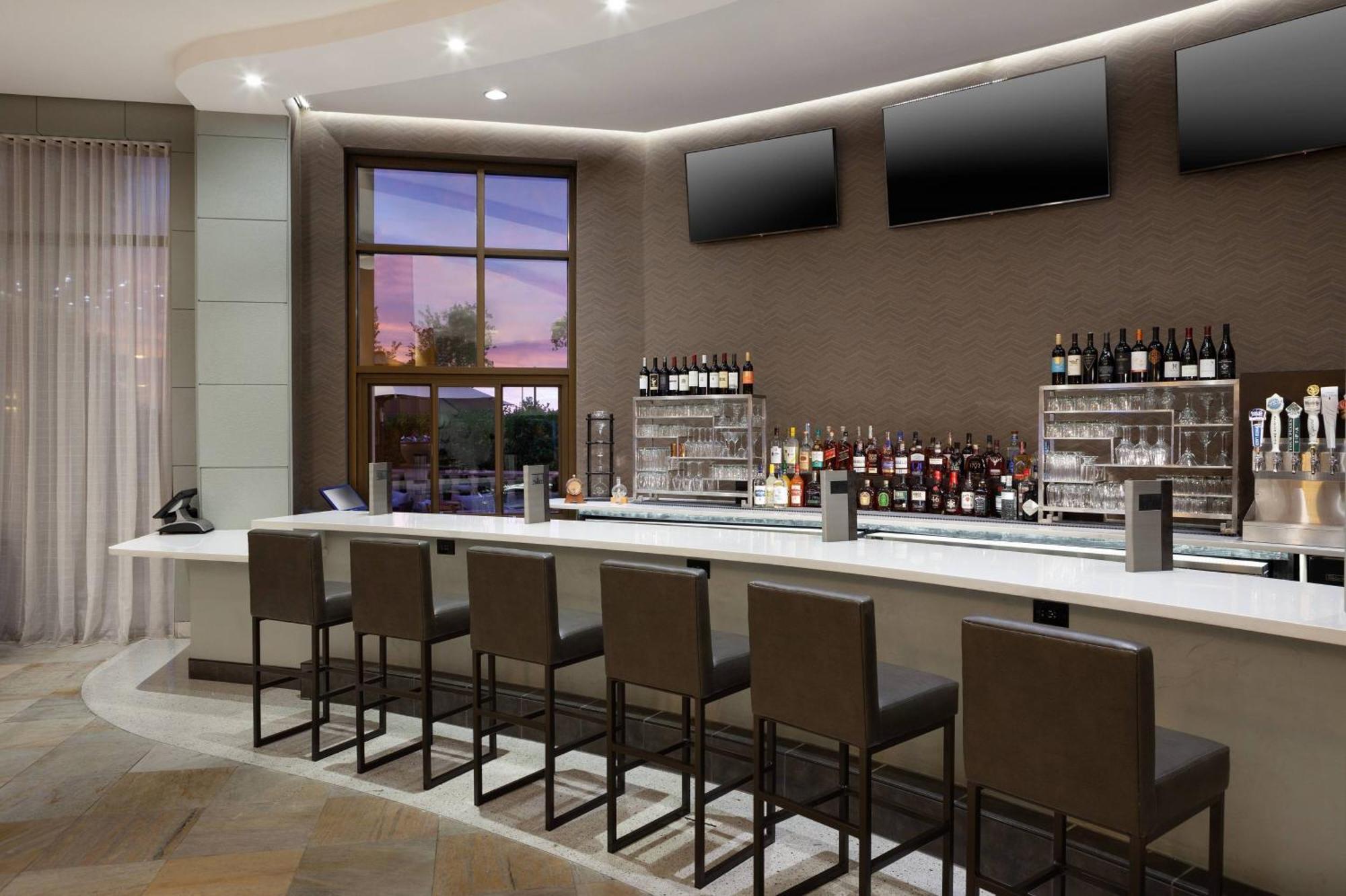 Marriott Phoenix Airport Экстерьер фото